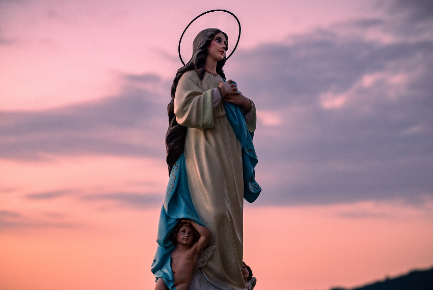 7 Atteggiamenti della Vergine Maria che sicuramente ti cambieranno la Vita