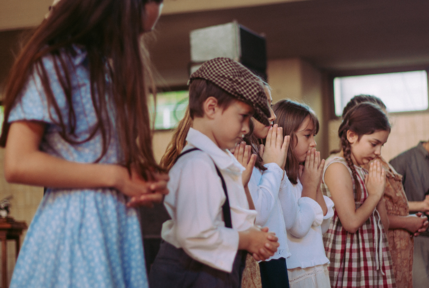 7 Modi per insegnare ai Bambini ad avvicinarsi a Dio