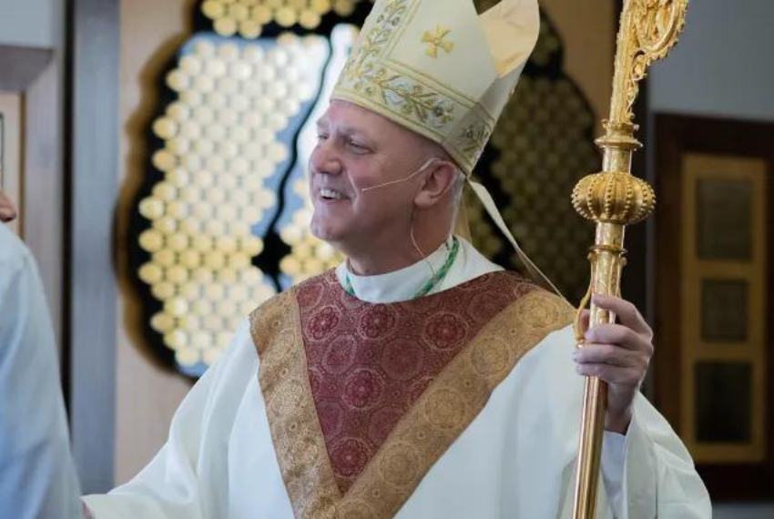 Pace nel Mondo: Vescovo camminerà per 32 km con il Santissimo Sacramento