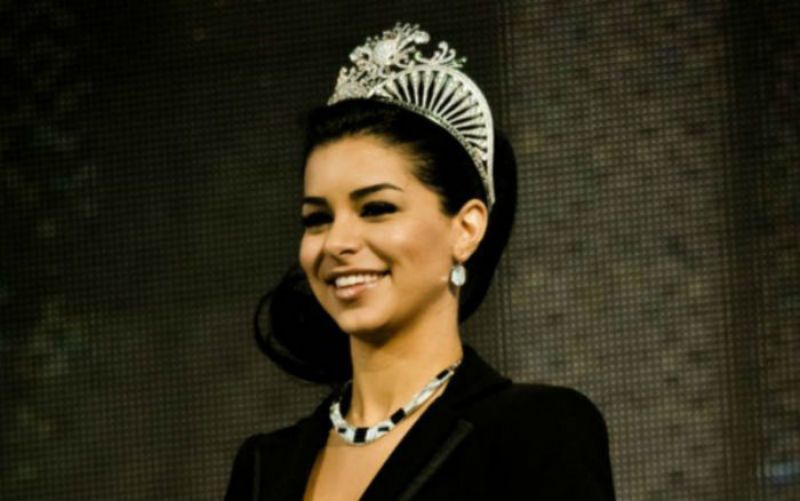 Prima Miss USA Musulmana si converte al Cattolicesimo