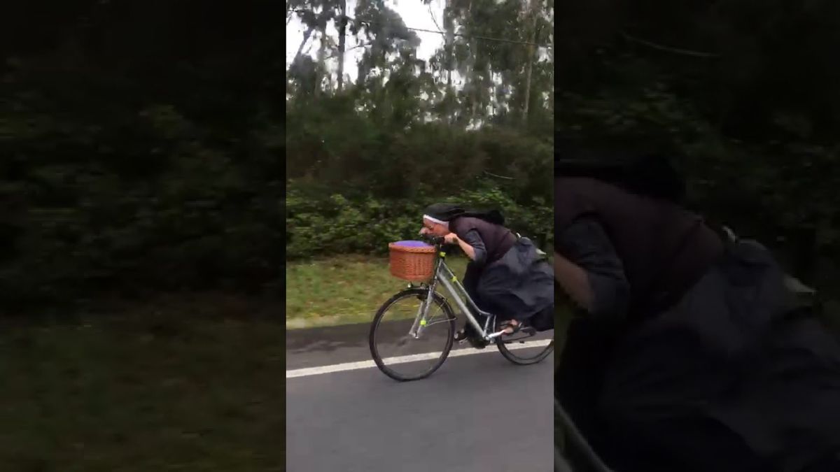 VIRAL VIDEO: Suora porta la Bicicletta come fosse alle Olimpiadi!