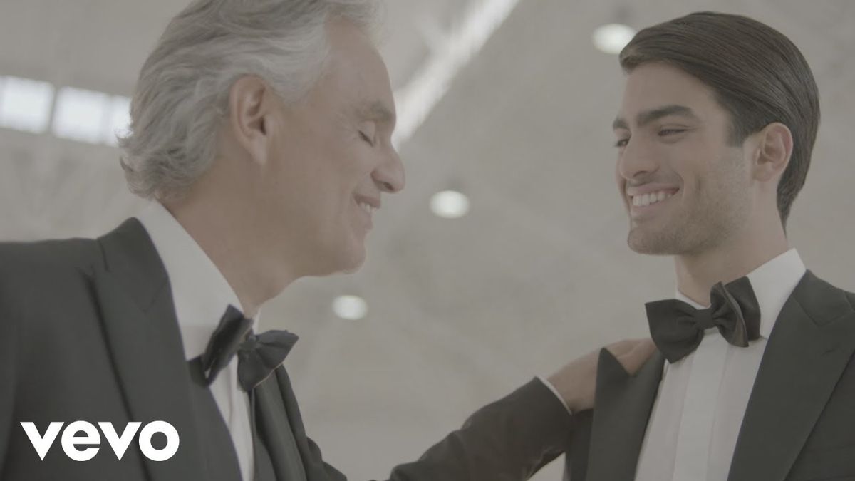 Il nuovo singolo di Andrea Bocelli parla del rapporto padre-figlio ed è bellissimo!