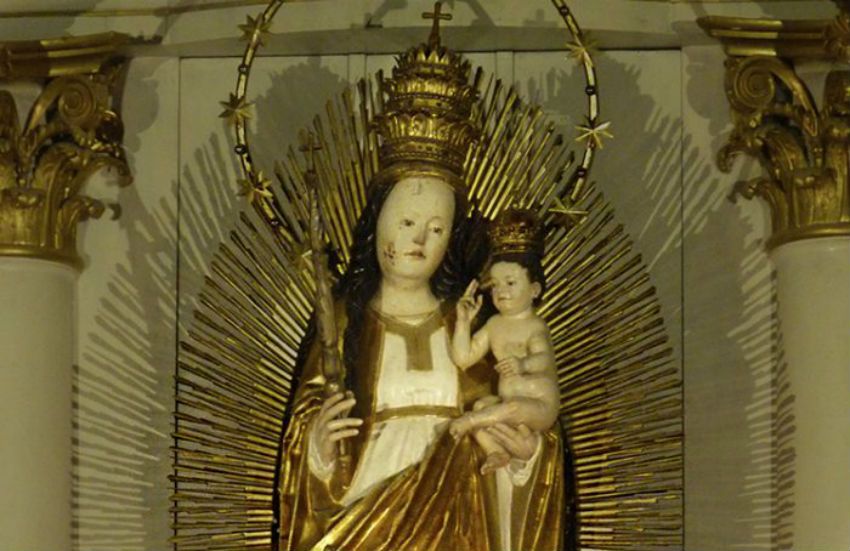 La "Madonna di Transilvania", la storia della Statua "Indistruttibile"