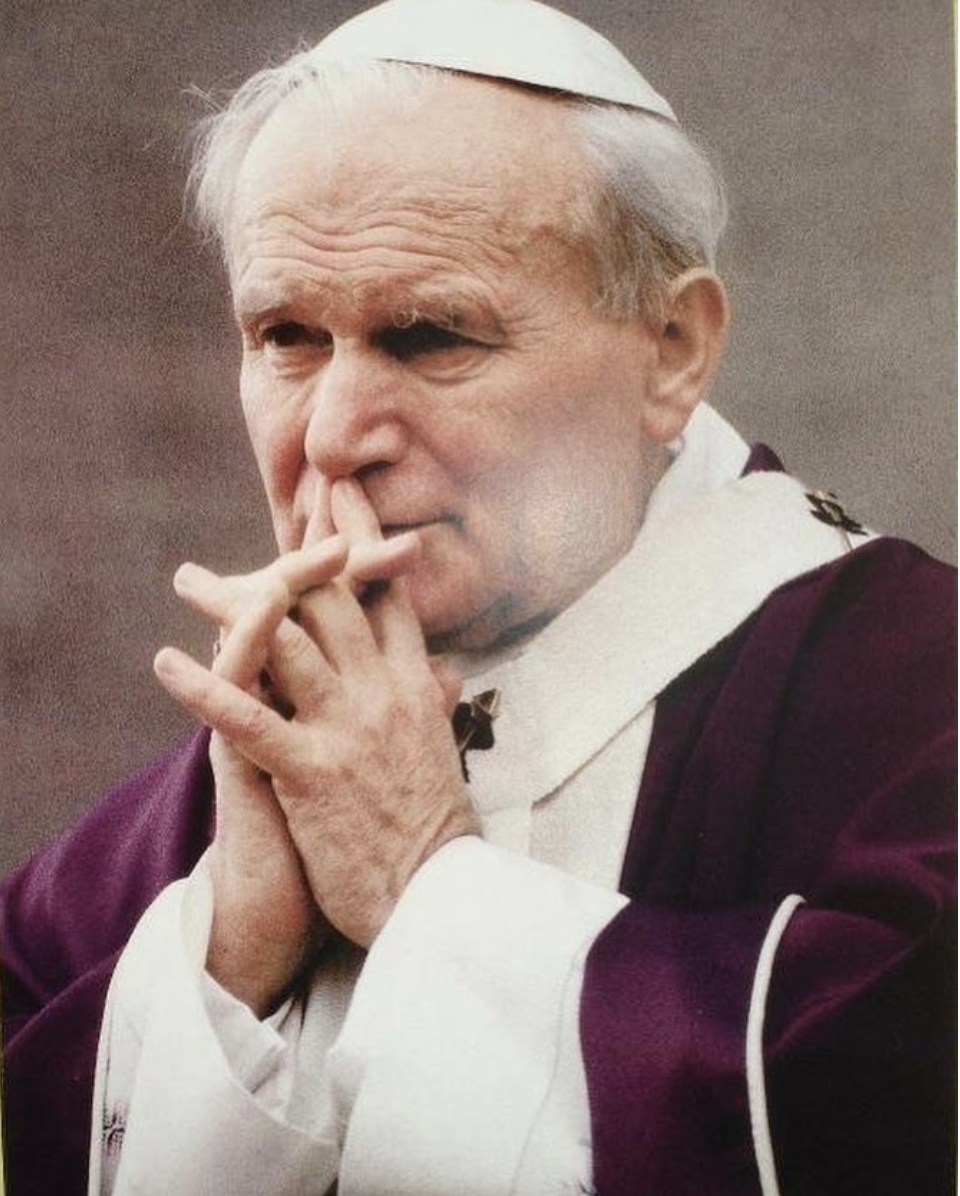 Lo sapevi che San Giovanni Paolo II fece due esorcismi in Vaticano?