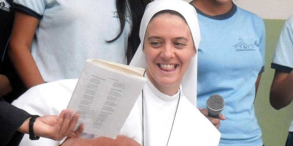 La storia di Sister Crockett, da attrice a suora sedotta da Cristo