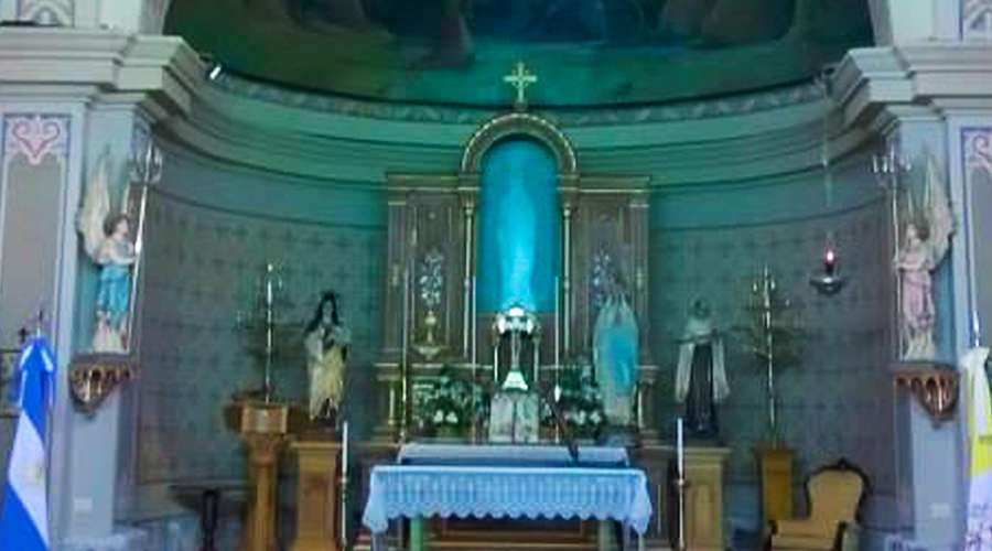 Argentina: L'incredibile statua della Madonna di Lourdes che non c'è, ma la gente la vede