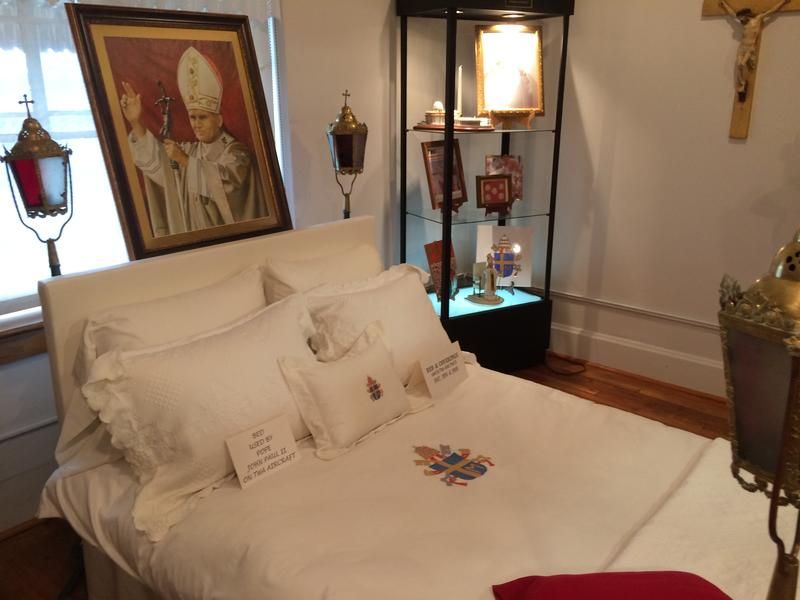 Il letto di Giovanni Paolo II? Si trova a Kansas City