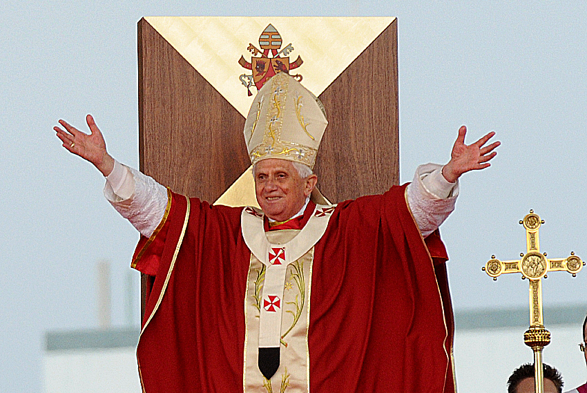 Record: Benedetto XVI è il Papa più longevo!