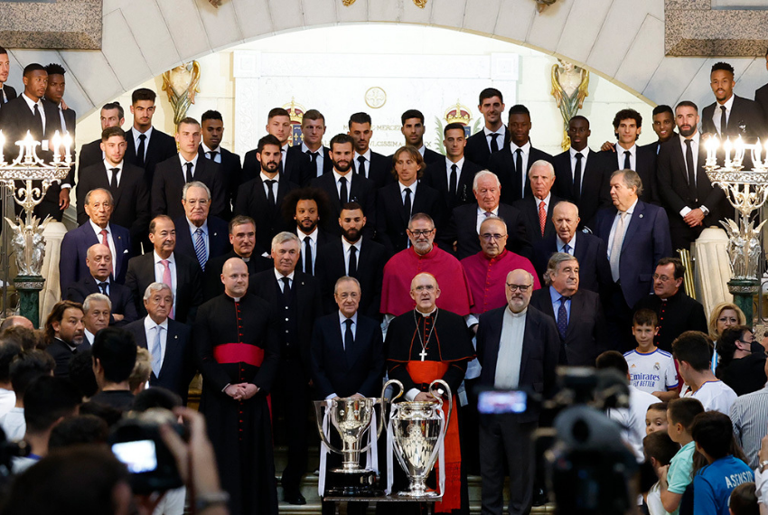 Il Real Madrid, campione della Champions League, ha offerto il Trofeo alla Vergine dell'Almudena