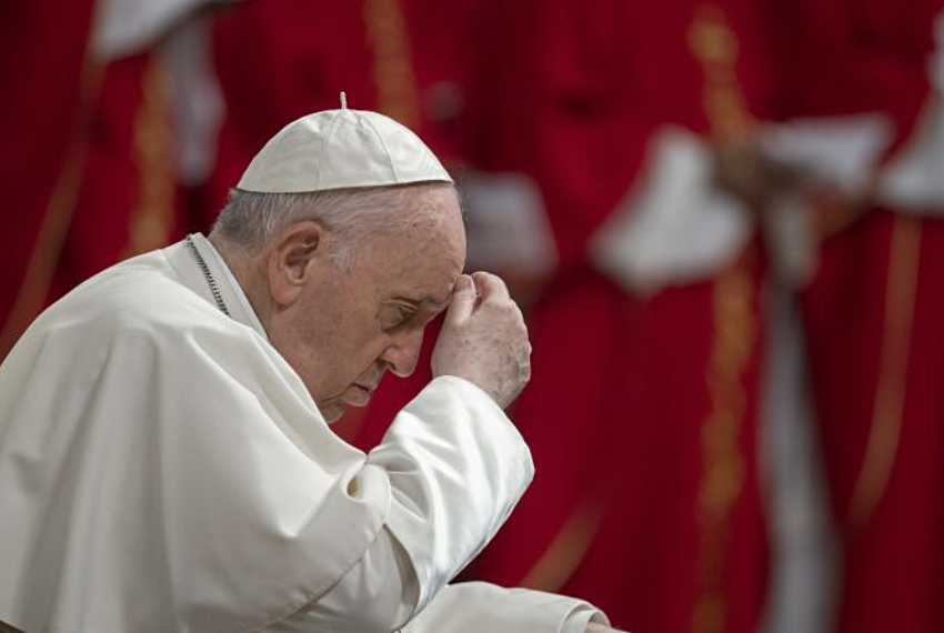 Papa Francesco alimenta voci di possibili dimissioni?