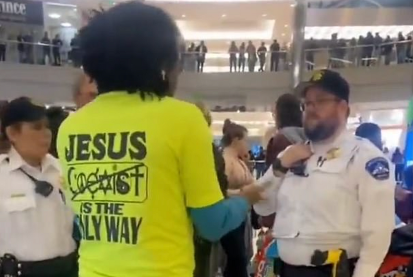 Fermato Uomo con Maglietta "Jesus Saves": "Offende le persone"