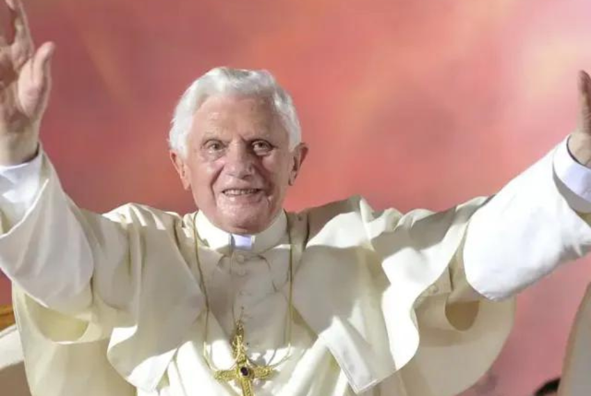 Preghiera per la Devozione Privata a Benedetto XVI